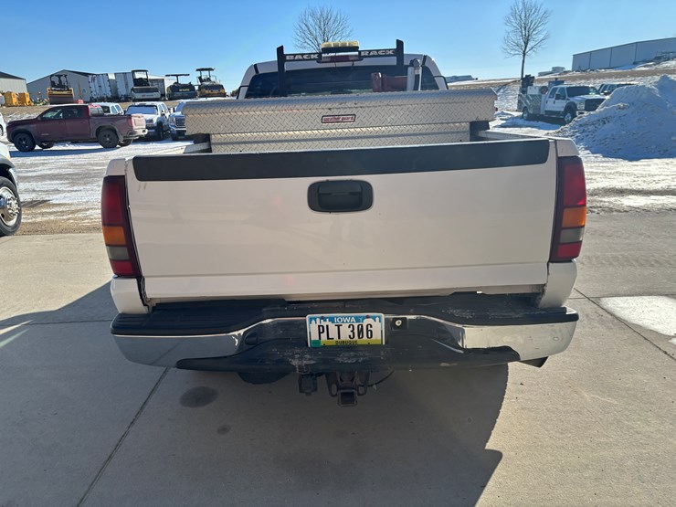 2002-chevrolet-2500-image-3