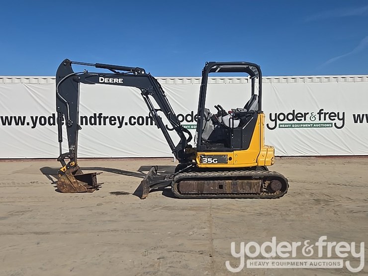 2020-deere-35g-image-2