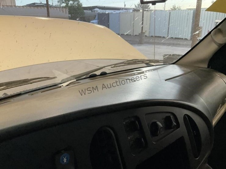 2003-ford-cargo-image-20