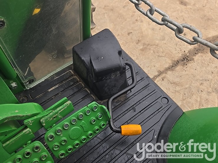 2020-john-deere-5075e-image-72
