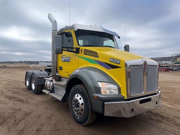 2019-kenworth-t880-image-4