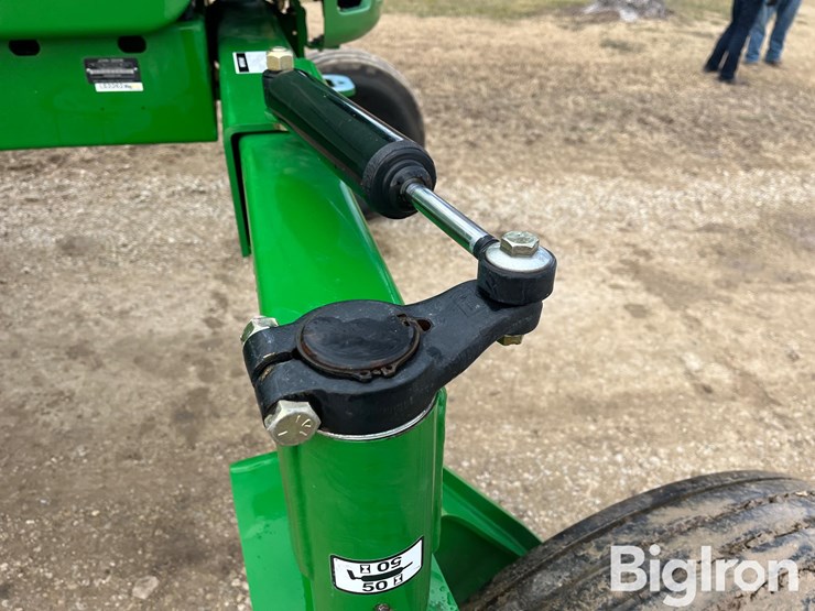 2017-john-deere-w155-image-9