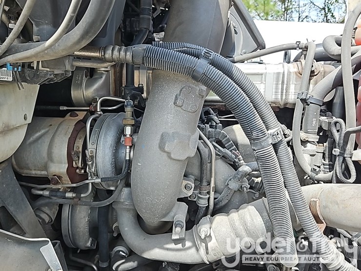 2017-international-8600-image-37