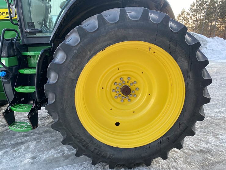 2022-john-deere-8r-280-image-26