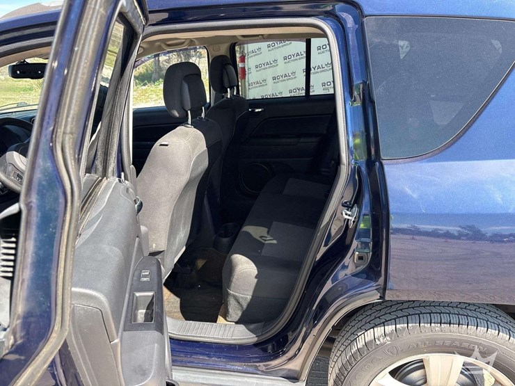 2016-jeep-compass-image-18