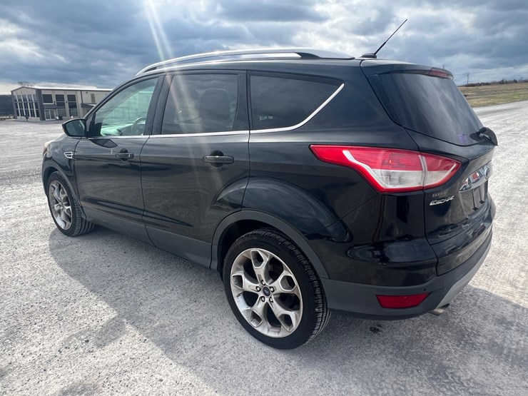 2014-ford-escape-titanium-image-4
