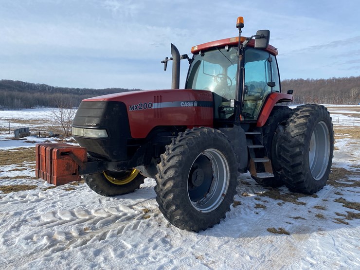 #125-•-2001-case-mx200-magnum-tractor-(colfax,-wi)-image-1