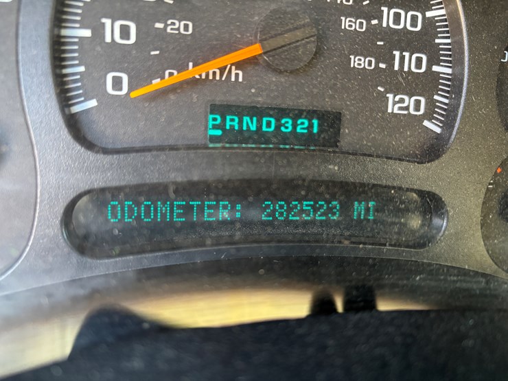 2005-chevrolet-2500-image-47