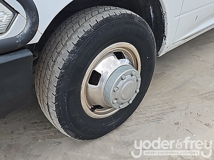 2010-dodge-ram-3500-image-9