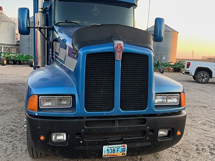 1990-kenworth-t600-image-9