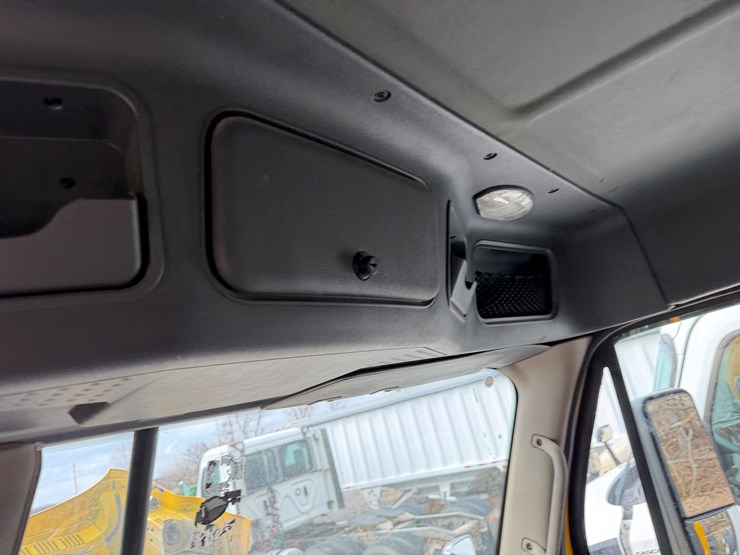 #40954-•-2016-freightliner-t/a-daycab-truck-tractor-3akjgedv4gsgw5933-image-67