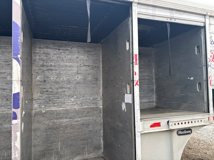 2001-hackney-beverage-trailer-image-28