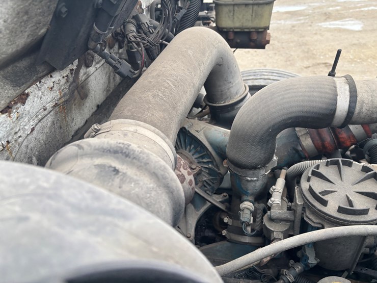 2000-international-4700-image-18