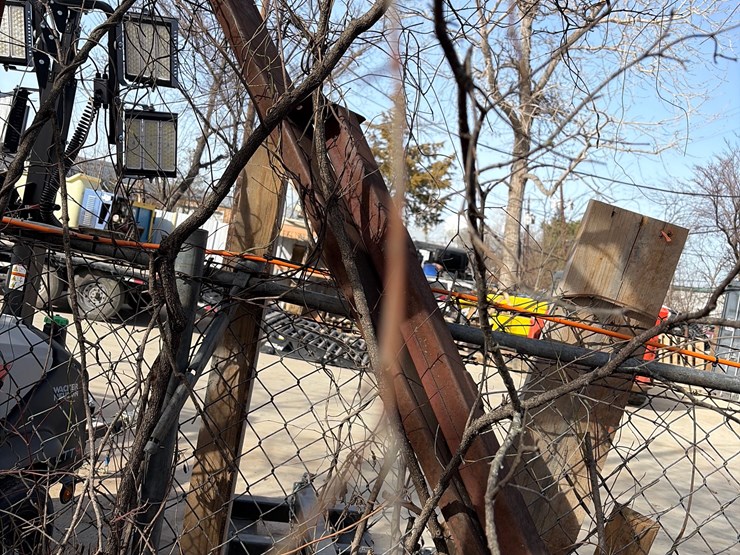 #52-•-12-foot-high-pallet-rack-twi-sections-image-5