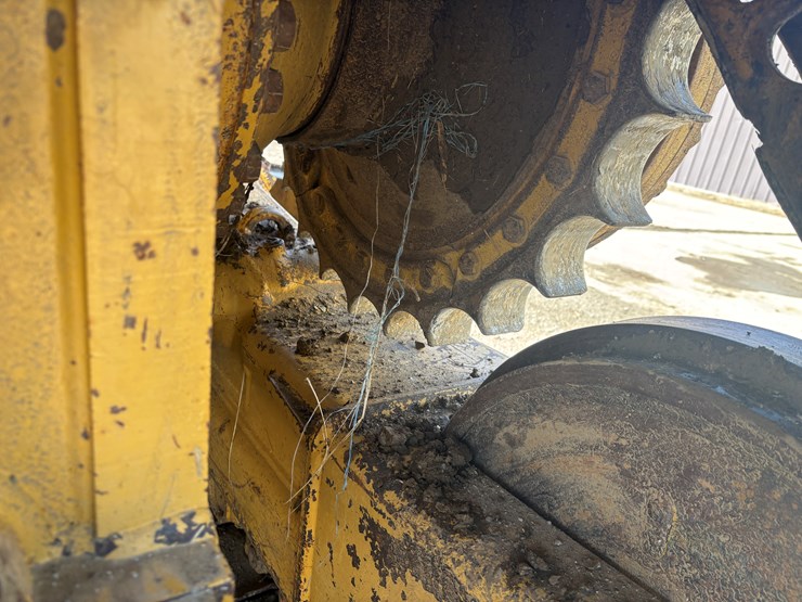 caterpillar-d6m-image-61