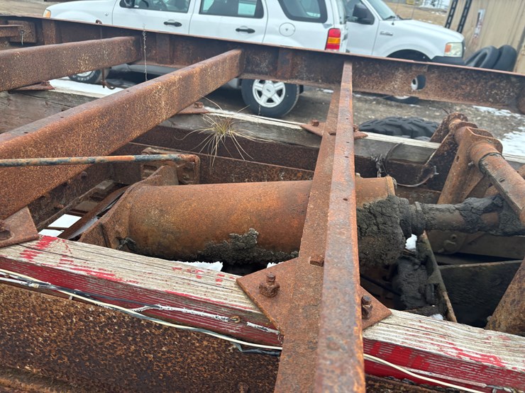 #2255-•-1941-chevrolet-flatbed-dump-truck-image-50