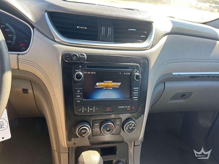 2013-chevrolet-traverse-image-16