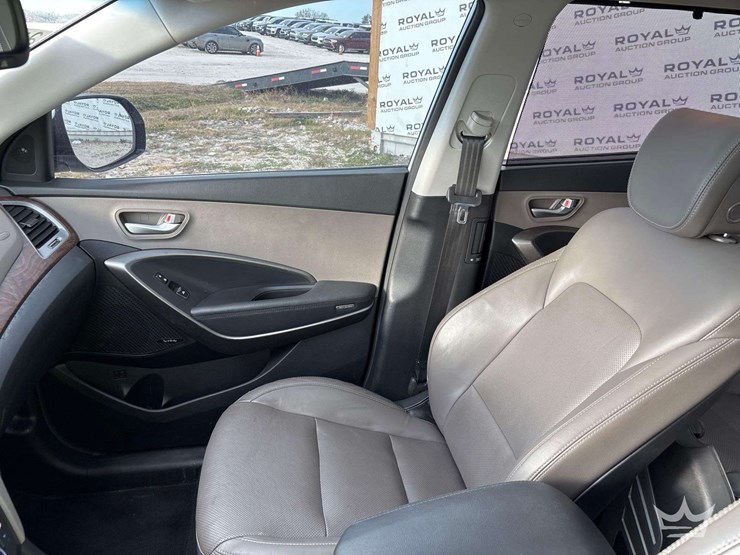 2017-hyundai-santa-fe-image-20