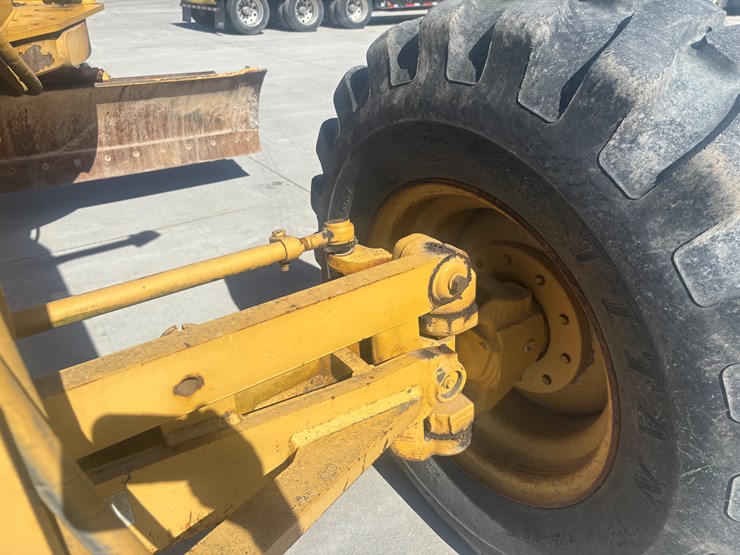 caterpillar-140h-vhp-image-65