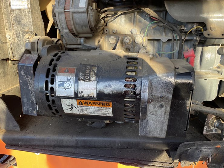 2007-jlg-800s-image-36