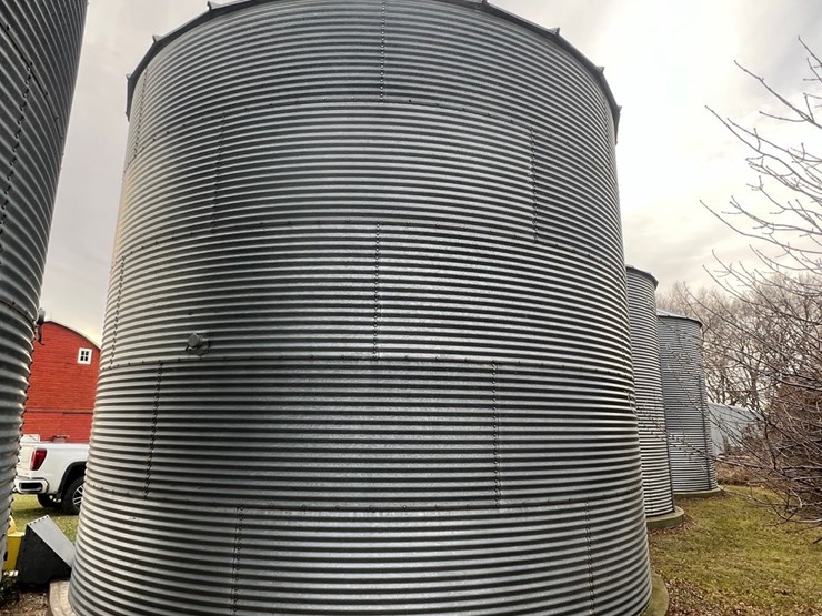lot-25.-5,000-bu.-grain-bin-to-be-moved,-bin-fan-included,-motor-needs-some-work,-single-phase-(bin-3)-image-20