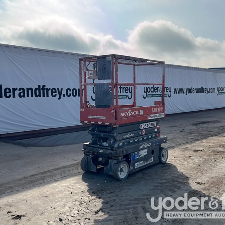 2017 SKYJACK SJIII3219