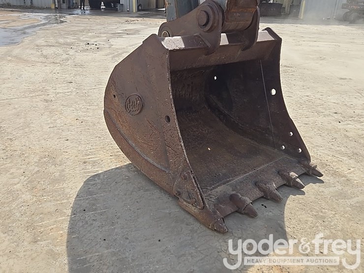 2018-volvo-ec200el-image-11