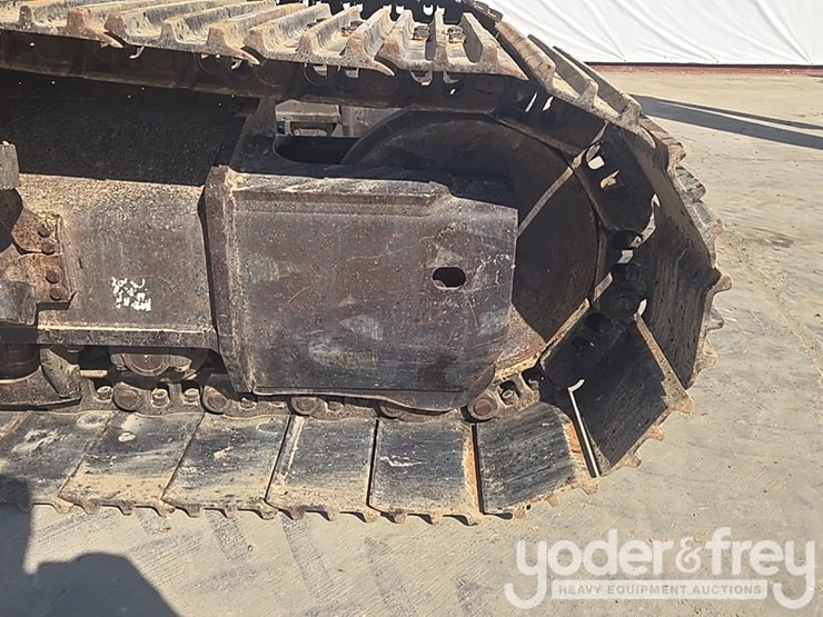 2013-komatsu-pc490-lc-10-image-26