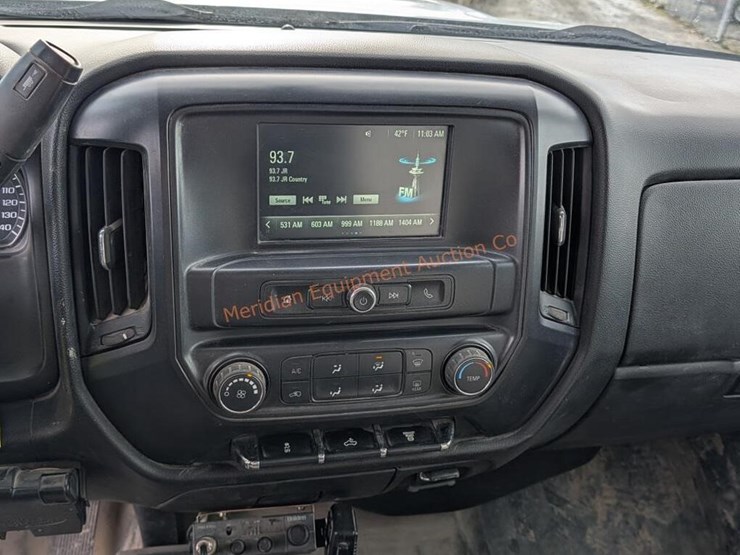 2017-chevrolet-silverado-3500-image-17