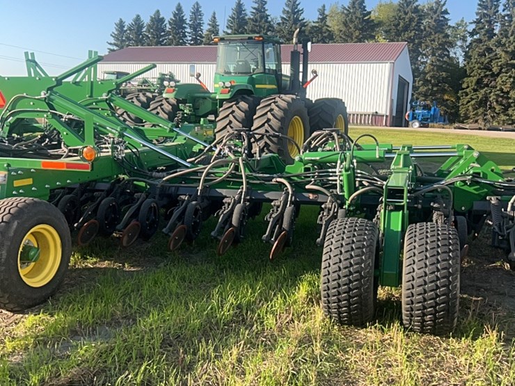 2018-john-deere-1910-image-34
