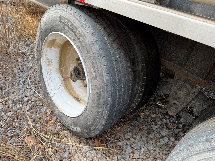 #40961-•-2011-magnolia-/-adams-t/a-fertilizer-tender-trailer-image-7