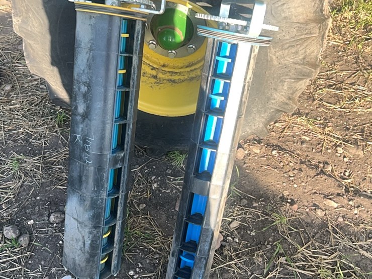 2018-john-deere-1910-image-242