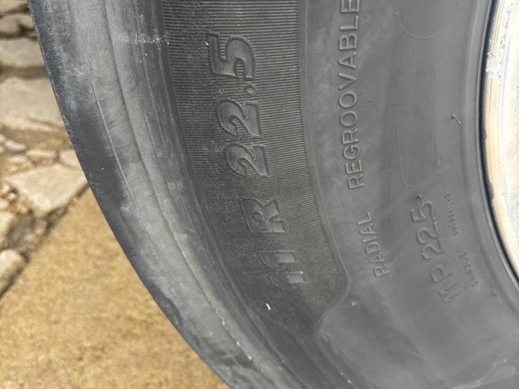 2019-peterbilt-579-image-55