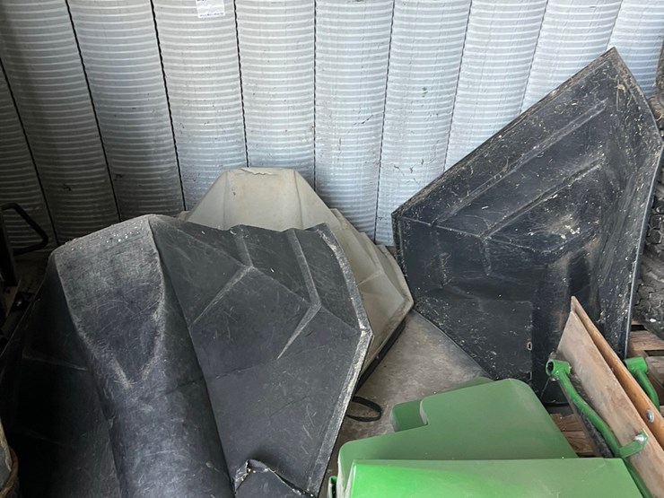 (4)-grain-hoppers,-all-are-good-shape,-winner-takes-all-4-image-2