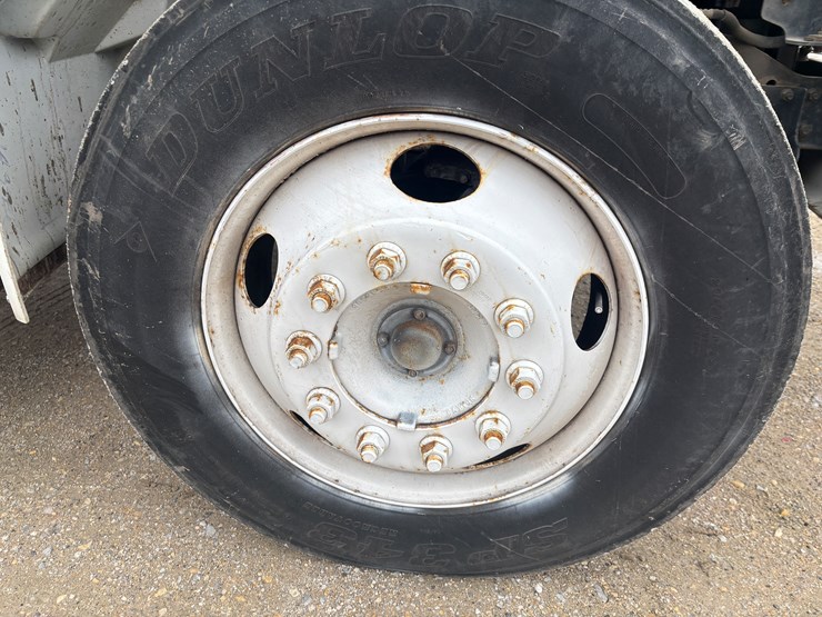 2000-international-4700-image-67