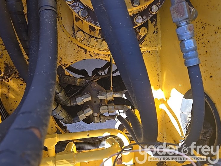 2008-komatsu-pc200-lc-8-image-58