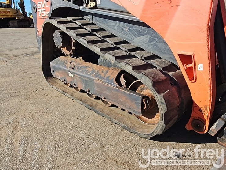 2017-kubota-svl75-2-image-12