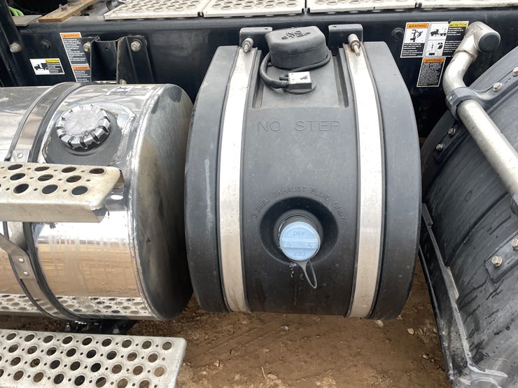 2019-kenworth-t880-image-7