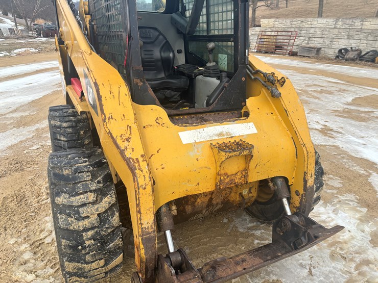 2009-caterpillar-252b2-image-15