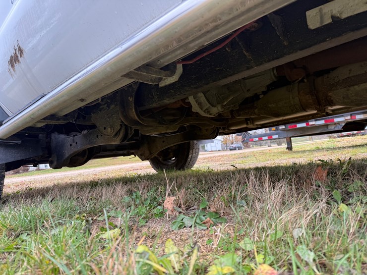 2009-ford-f550-image-17