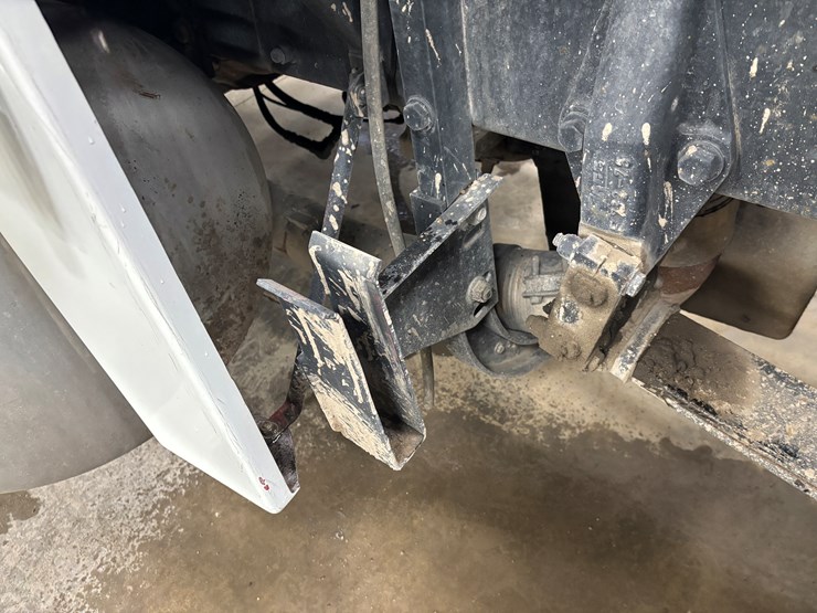 1987-peterbilt-379-image-68