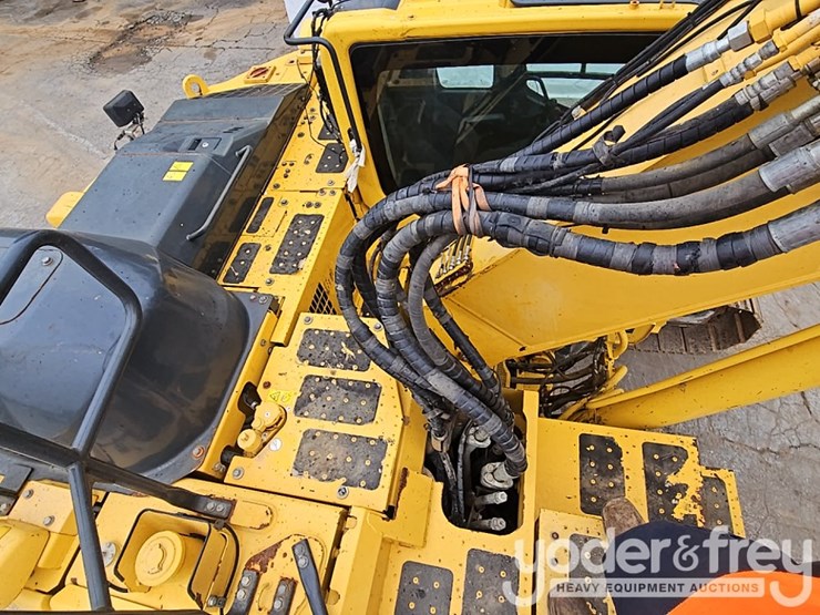 2019-komatsu-pc228us-lc-image-26
