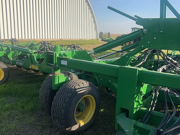2018-john-deere-1910-image-62