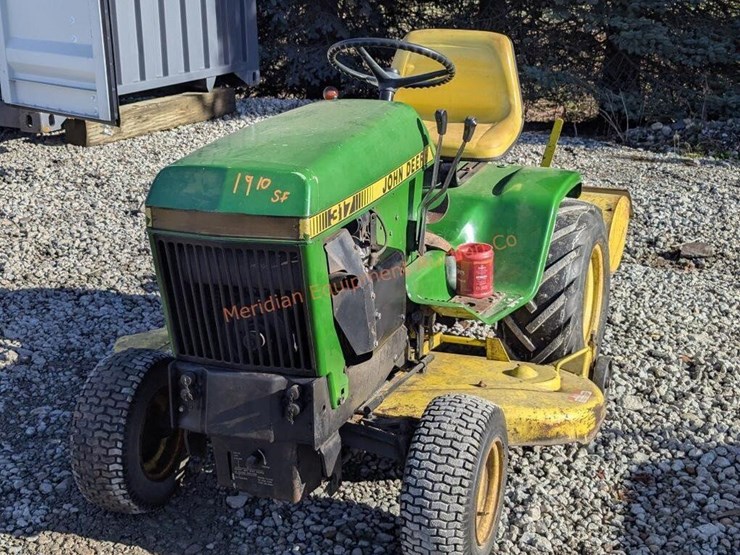 john-deere-317-image-10