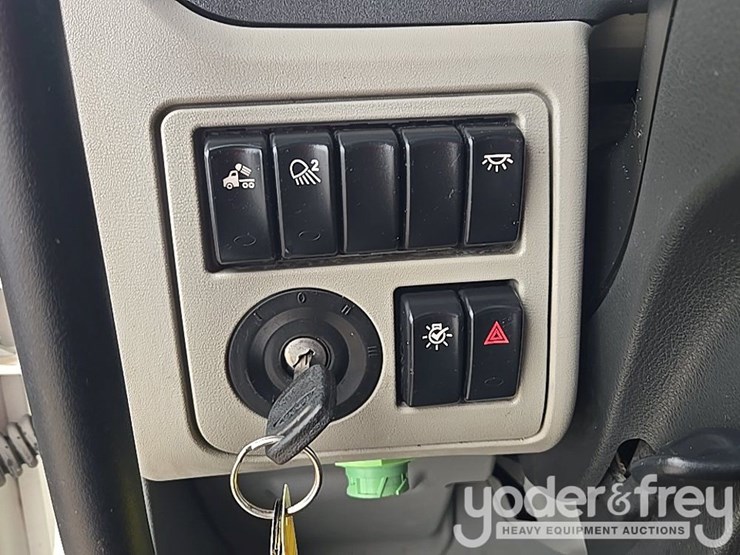 2019-peterbilt-579-image-79