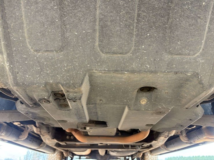 2015-chevrolet-tahoe-lt-image-9