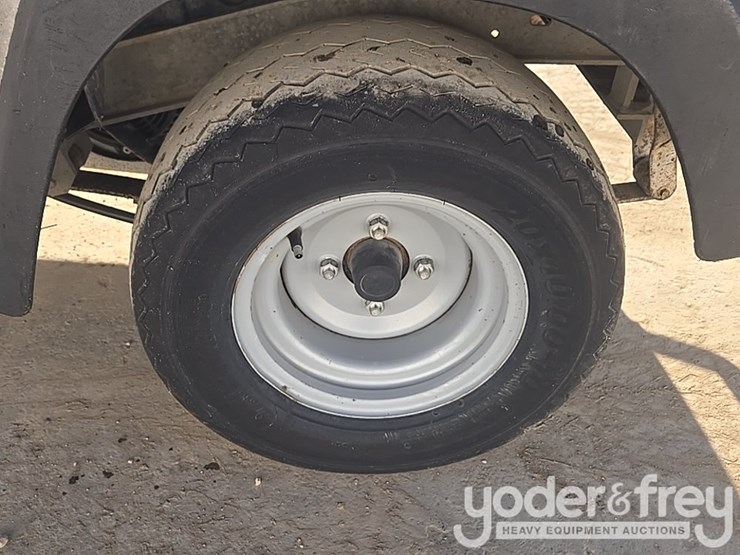 2018-club-car-carryall-300-image-11