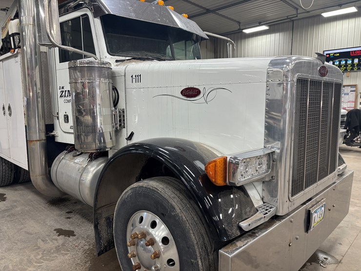 1987-peterbilt-379-image-10