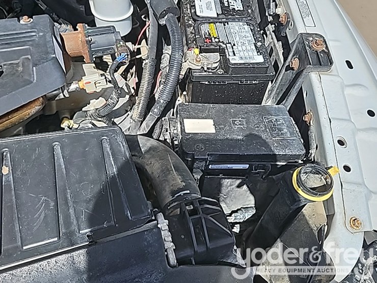 2010-dodge-ram-3500-image-26