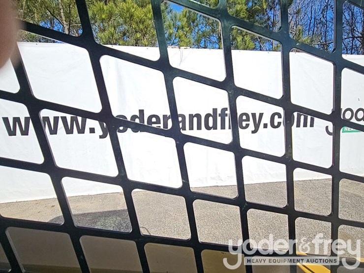 2021-caterpillar-226d3-image-43